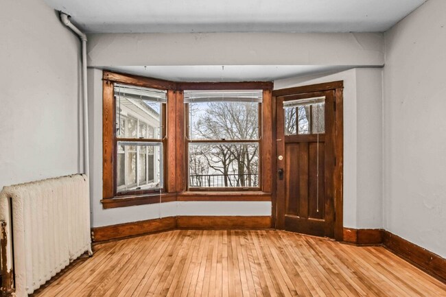 933 Spaight St unit 6, Madison, WI 53703 - photo 7