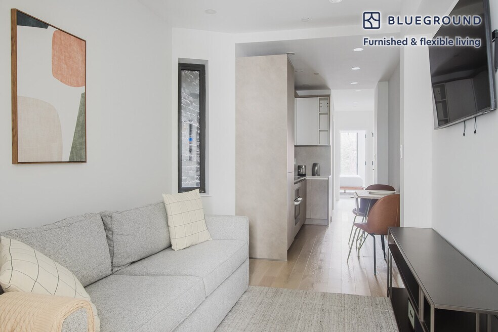 88 E End Ave unit FL3-ID1747, New York, NY 10028 - photo 1