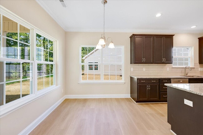 1036 Fairhaven Dr unit 37316373, Mebane, NC 27302 - photo 5