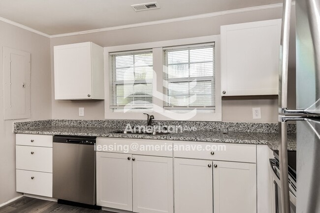 613 Chesnut St, Camden, SC 29020 - photo 7