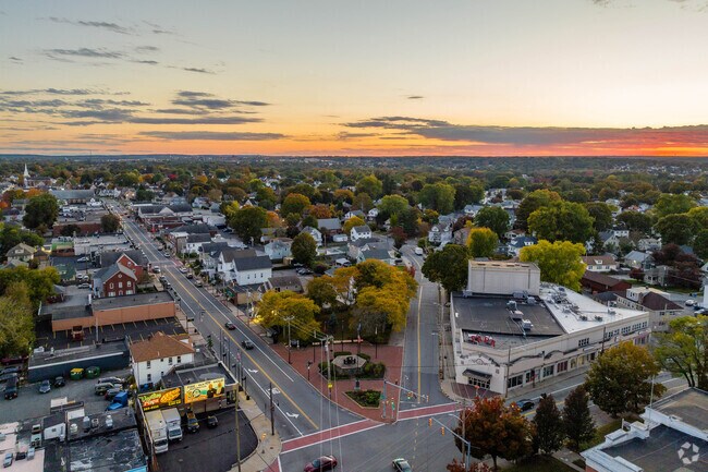 Rolfe Square is a historic walking district in Auburn for shopping and international dining.