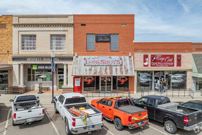 Longshots Bar and Grill, on main street of Woodeward is a local favorite of residents and visitors.