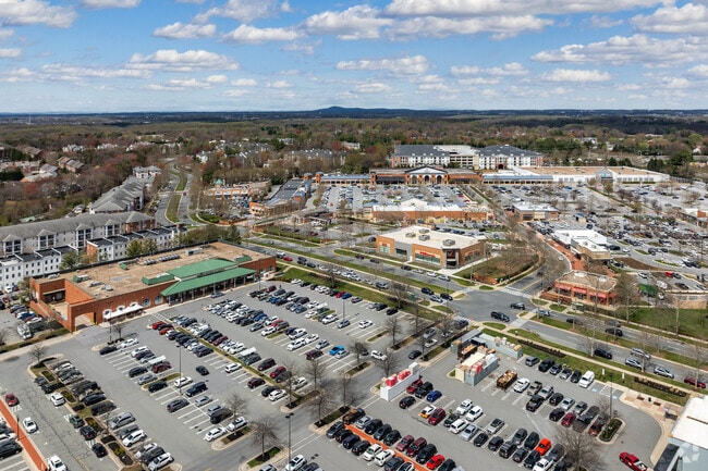 Kentlands boasts several shopping centers within the boundaries of the neighborhood.
