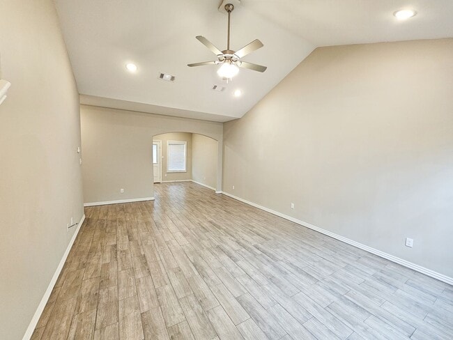 6807 Maribette Rd, Fort Smith, AR 72916 - photo 3