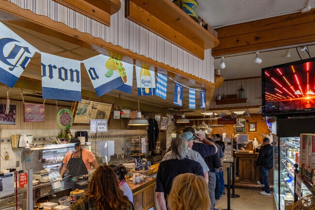 Antipastos Deli at East Foothills neighborhood specializes in home-made raviolis in San Jose.