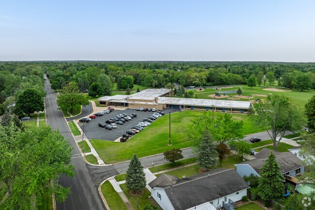 Tecumseh Acres Early Learning Center boasts an overall B+ on school ratings site Niche.com.