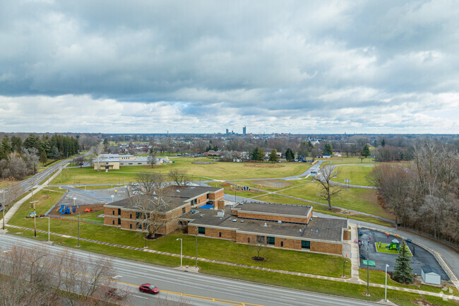 Fort Wayne's Lindley Elementary School receives an Overall Niche Grade of B-.