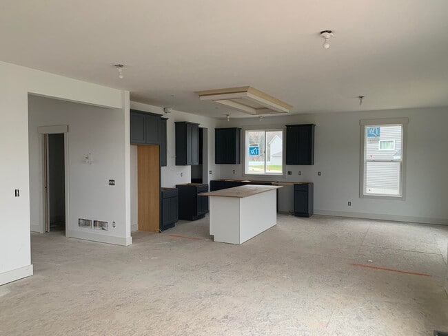 10459 Poppy Ln, Allendale, MI 49401 - photo 2