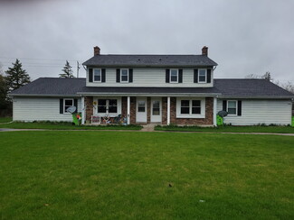 1362 Honeysuckle Rd Unit 62, Hartford, WI 53027