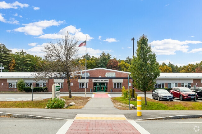 Young students in Northeast Nashua, NH can attend Charlotte Ave Elementary School.