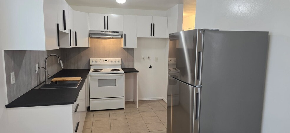 2530 S Parkcrest Dr unit 3, Salt Lake City, UT 84119 - photo 1