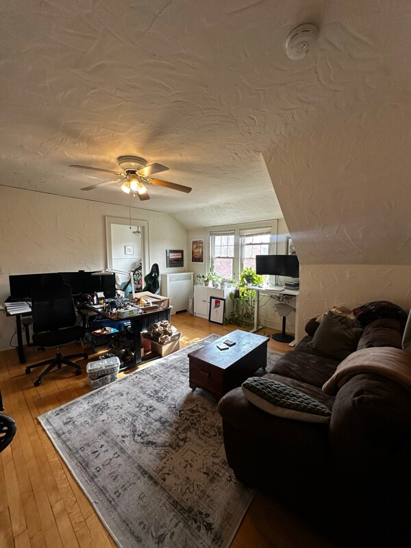 1700 E Chateau Place Unit 15, Whitefish Bay, WI 53217