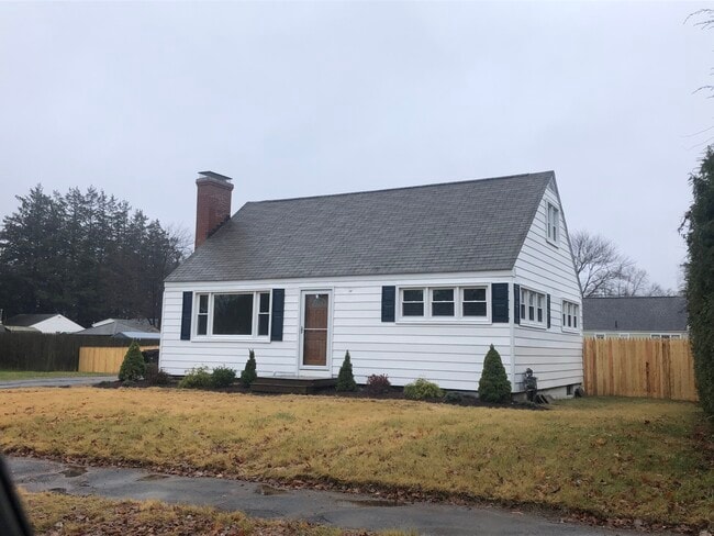 27 Campbell Dr, Agawam, MA 01001 - photo 2