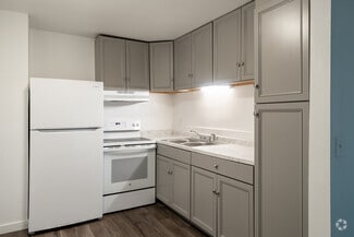 207 Water St, Brooklyn, MI 49230