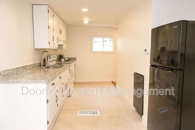 814 N Germantown Rd, Chattanooga, TN 37411 - photo 4