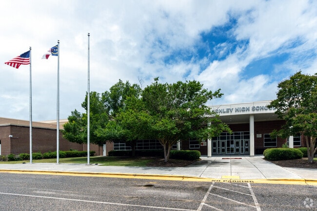 Eugene Ashley High provides quality mentorship and guidance in Wilmington, NC.