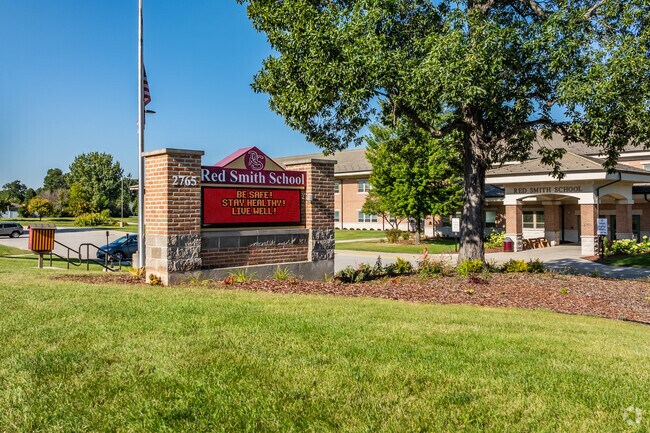 Red Smith School is a public, K-8 school in Green Bay, WI.