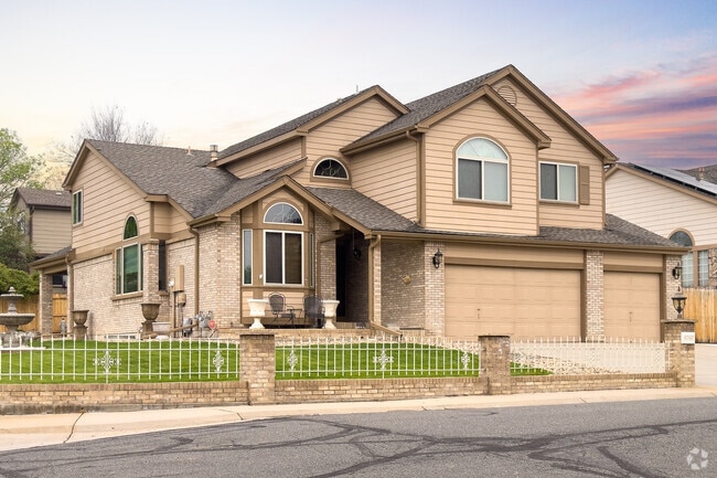 Homes on the west side of Scenic Heights are larger and mostly traditional.