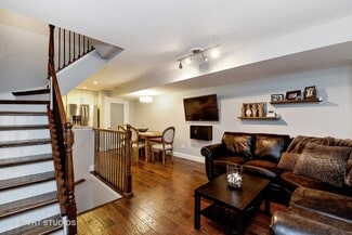 2235 N Clifton Ave, Chicago, IL 60614