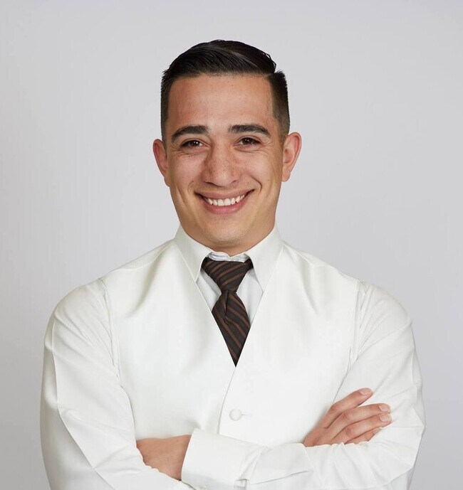 Agent Photo