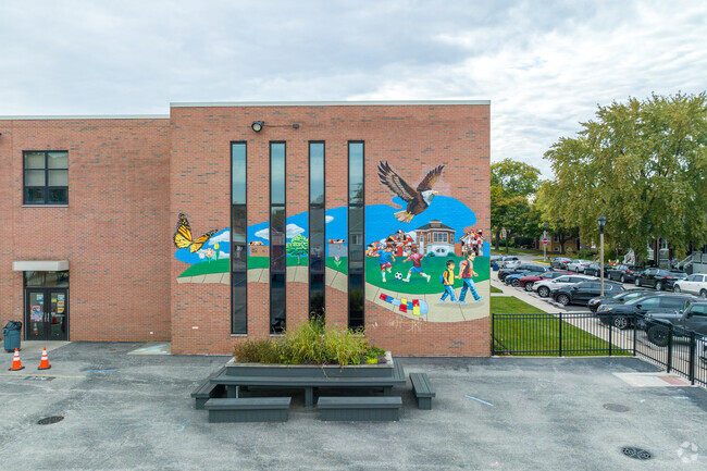 Karel Havlicek Elementary School has an overall grade of C from Niche.com.