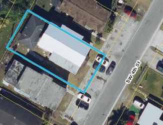 652 SW 4th St, Belle Glade, FL 33430