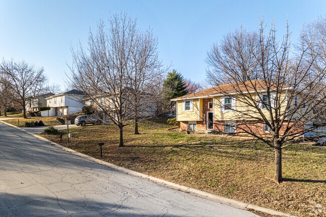 Calico Farms offers a peaceful, rural vibe just minutes from city conveniences.