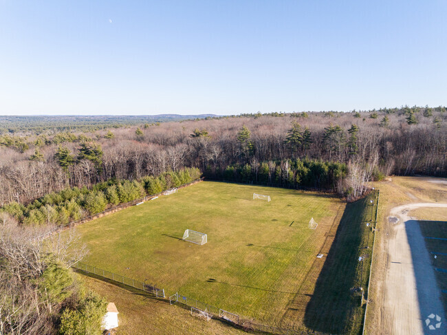 Captain Samuel Douglass Academy in Brookline, NH serves grades 4-6.