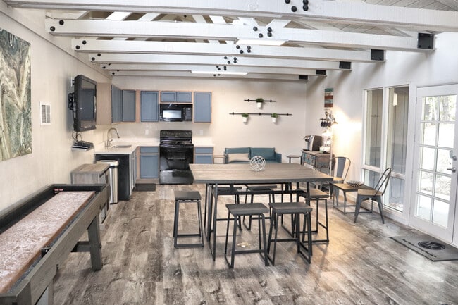 The Place At Forest Ridge, Flagstaff, AZ 86001 - photo 4