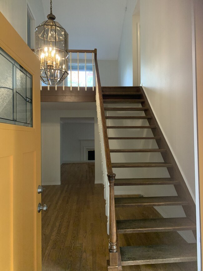 1760 SW 90th Ave, Portland, OR 97225 - photo 3