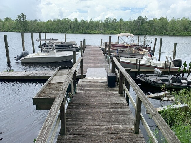 Dock