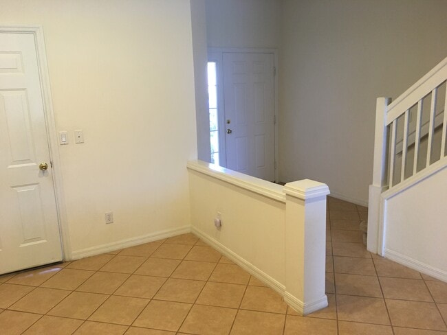 8361 Village Edge Cir unit 8361 VILLAGE EDGE CI, Fort Myers, FL 33919 - photo 6