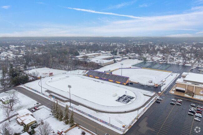 Marion High School is the home of the Giants.