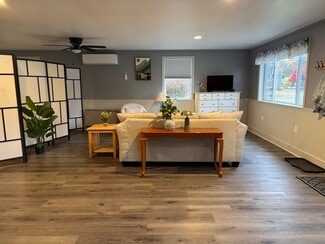 2776 Us-2 Unit First floor Apt, Hermon, ME 04401