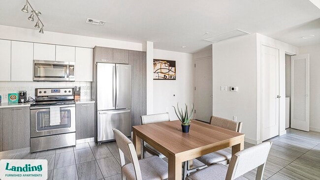 698 NE 1st Ave unit CMW-1903, Miami, FL 33132 - photo 3