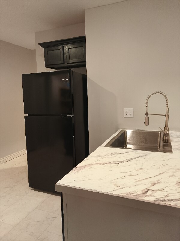 126 S Green St, Wichita, KS 67211 - photo 5