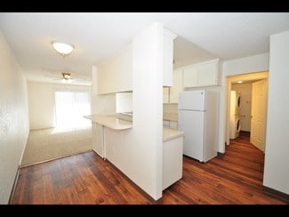 240 N Emerald Dr, Vista, CA 92083