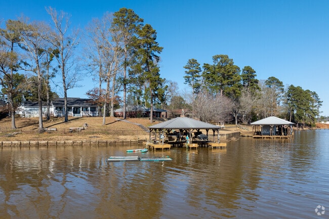 Local residents of Nacogdoches enjoy an an outdoor lifestyle.