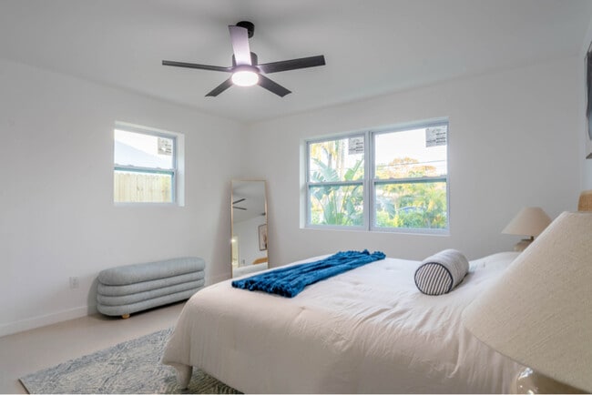 770 NE 34th Ct, Oakland Park, FL 33334 - photo 5