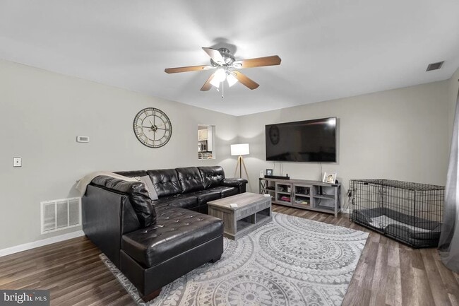 1196 Spruce Ave, Shady Side, MD 20764 - photo 7