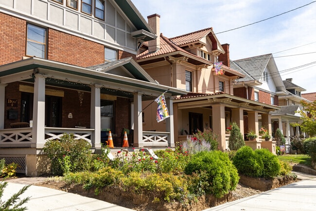 East End is known for its preservation efforts and walkability to downtown.