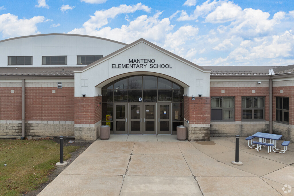 Educational opportunities abound at Manteno Elementary School.