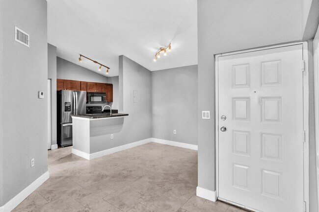 2881 N Oakland Forest Dr unit 110, Oakland Park, FL 33309 - photo 5