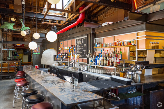 The bar inside Comet, located on Connecticut Ave NW in Wakefield.