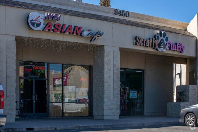 South Harrison neighborhood has plenty of dining and service options to meet your needs.