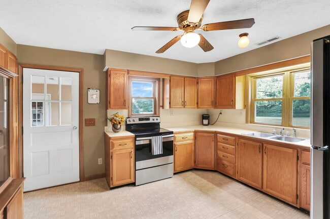 3336 Orders Rd, Grove City, OH 43123 - photo 2