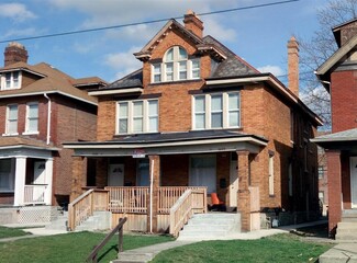 1624 Summit St, Columbus, OH 43201