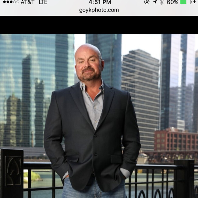 Agent Photo