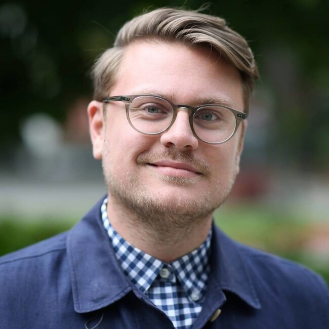 Agent Photo