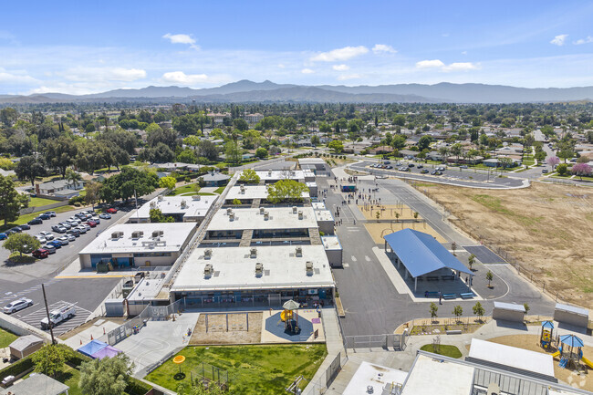 Experience A Well-rounded Education At Monroe Elementary School In Ramona